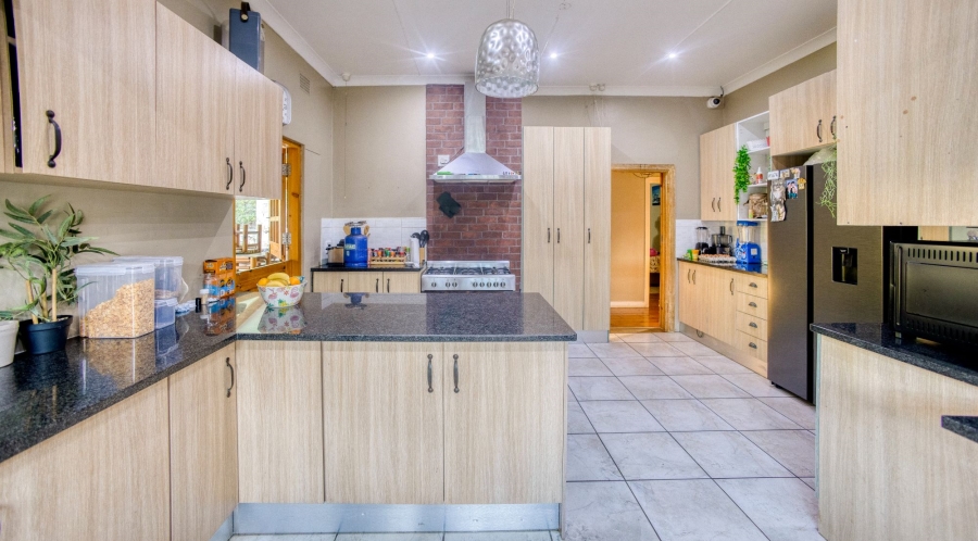 5 Bedroom Property for Sale in Gonubie Eastern Cape